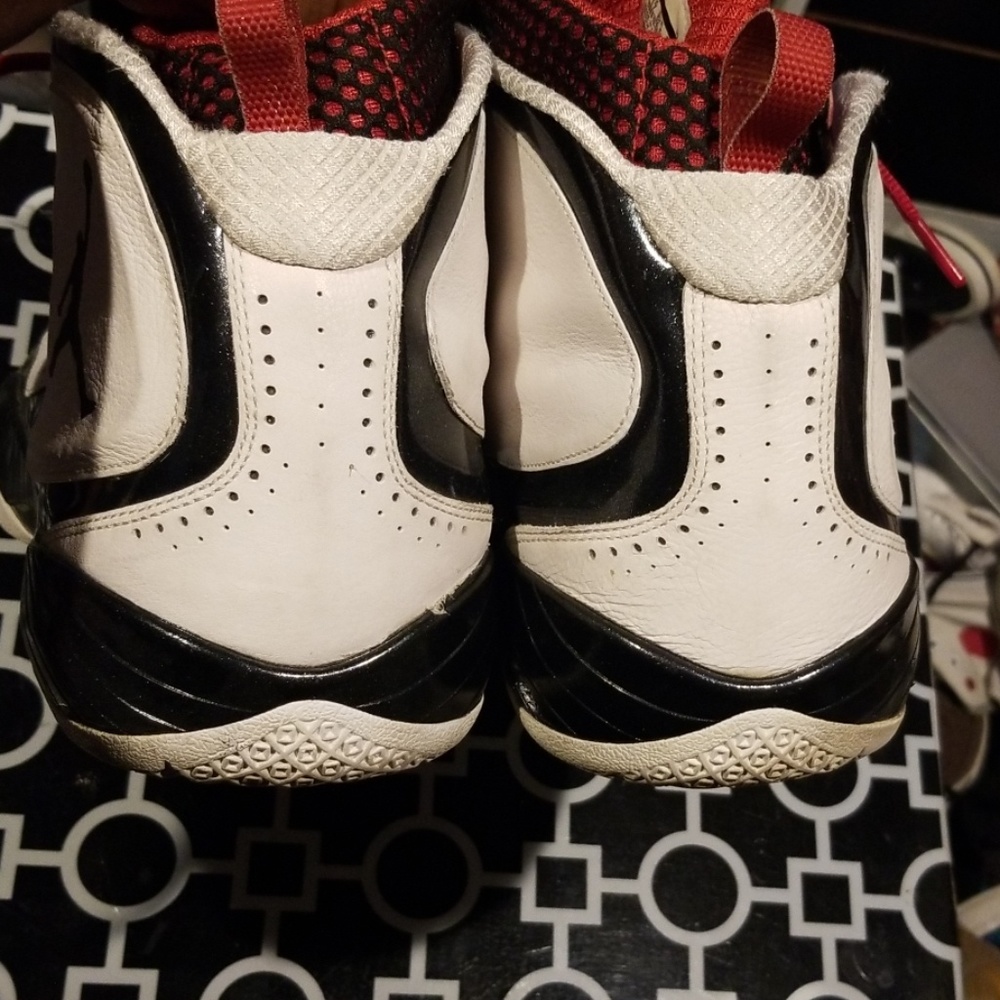 Big & Tall Size 18 Jordan Gymshoes View 6
